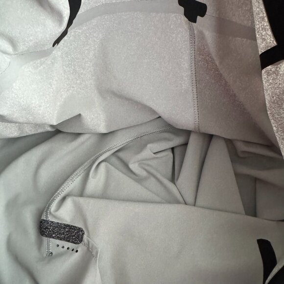 Lululemon Current State Short 9" Size 31 Carbon Mist Graphite Grey SS-2080 - Picture 7 of 8